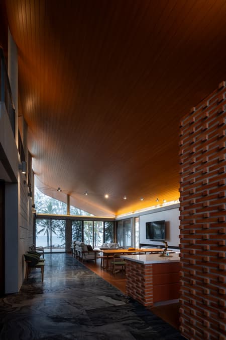 Mon Kluen House